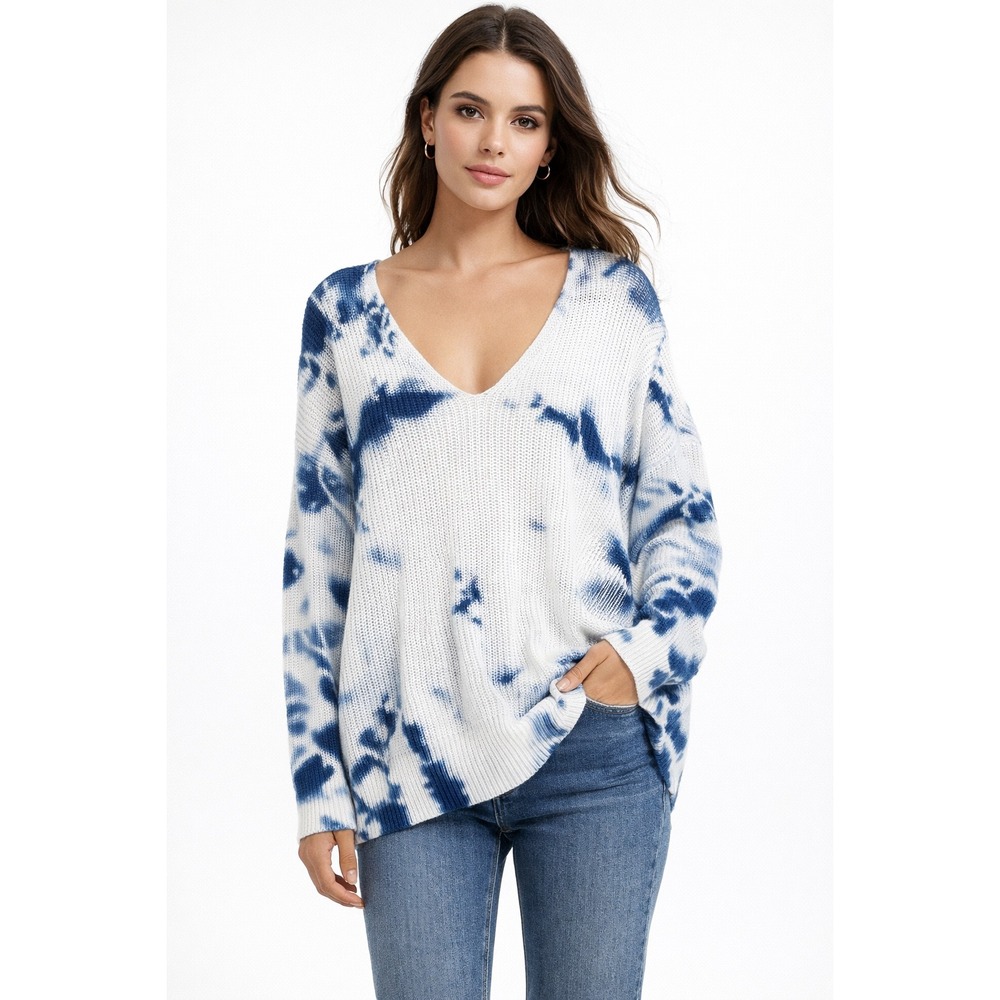 AQUA Tie Dye V Neck Long Sleeve Sweater Size‎ S